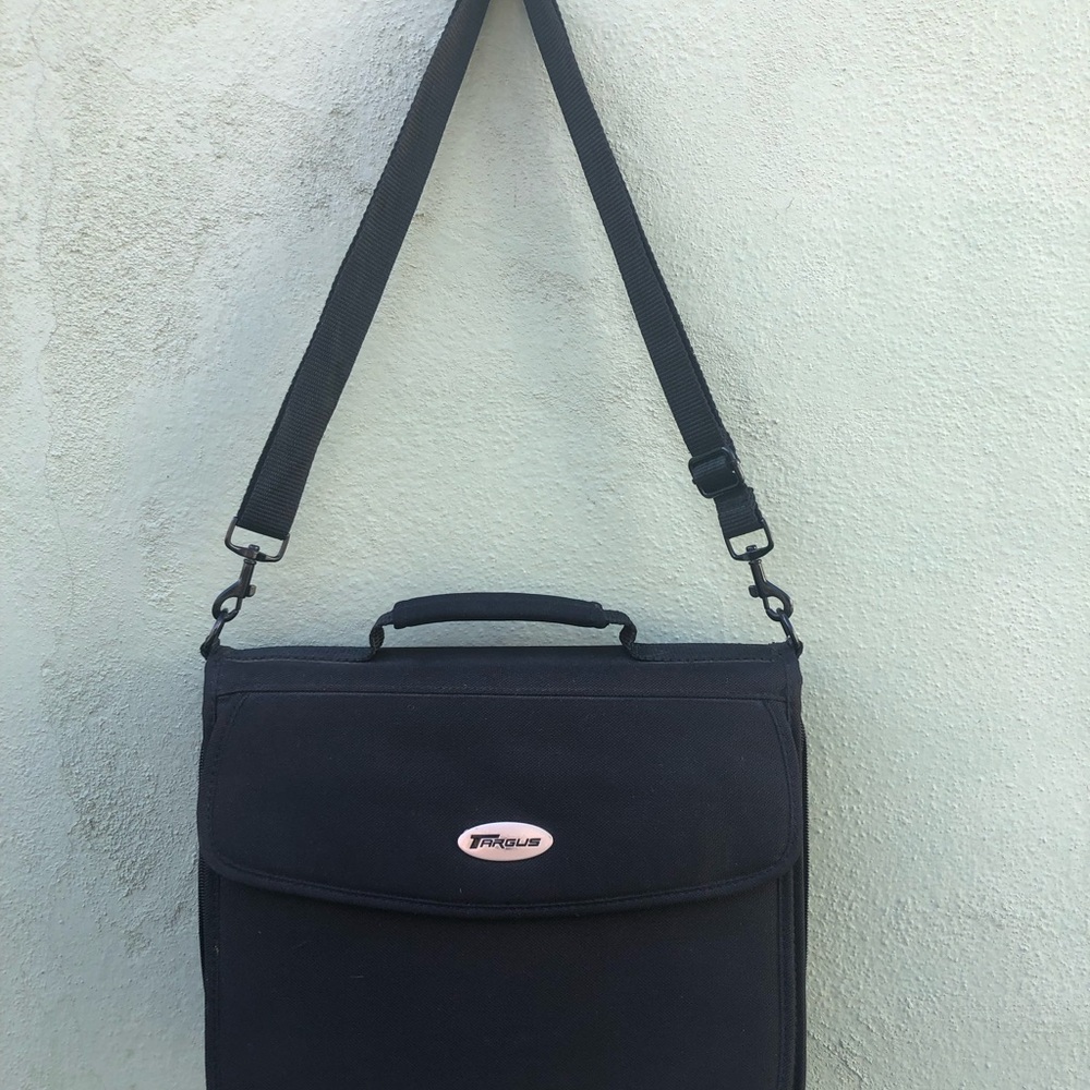 Targus Black Computer/DVD Player Bag